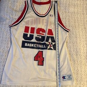 Christian Laettner Champion USA replica jersey c. 1992 Barcelona Olympics. S. 48